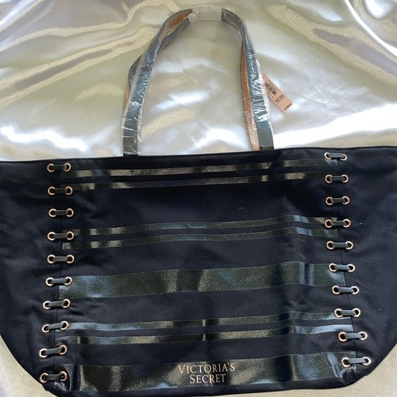 Victoria’s Secret Weekender Tote Black Corset Lace Rose Gold Accents Zipper - Picture 3 of 12